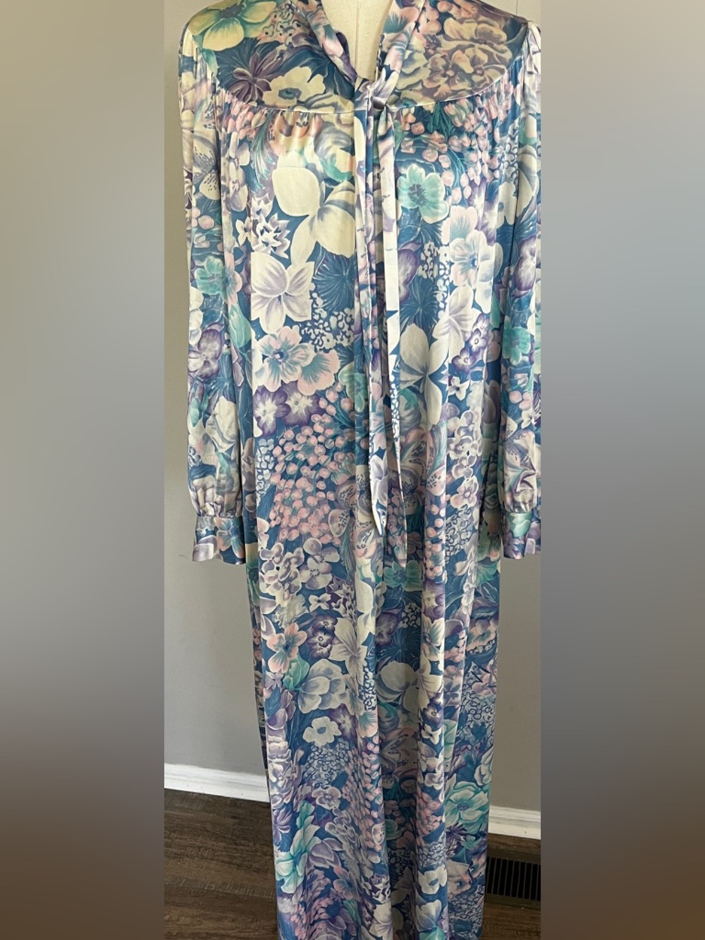 Vintage Vanity Fair Floral Tie-Neck Nightgown Pastel Blue & Lavender and pink